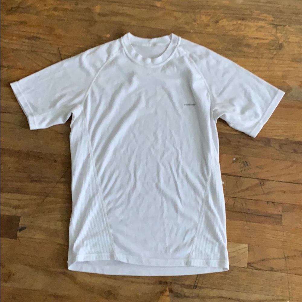 Men’s Patagonia shirt